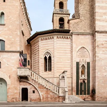 Antica Residenza Piazza Della Repubblica * Φολίνιο