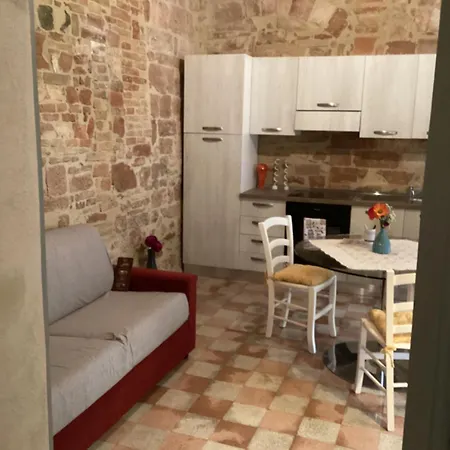 Antica Residenza Piazza Della Repubblica * Φολίνιο