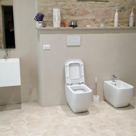 Antica Residenza Piazza Della Repubblica * Φολίνιο